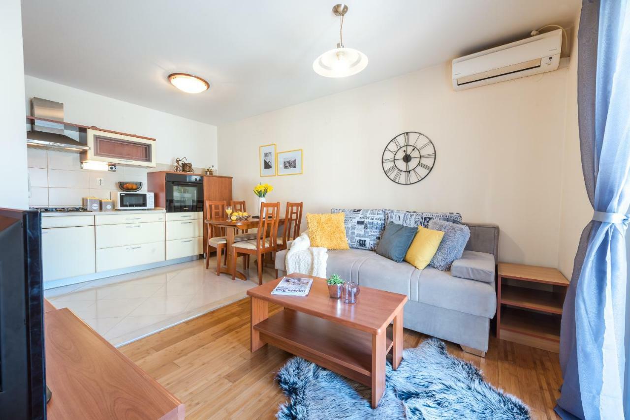 Summer Life Apartment Слано Екстер'єр фото